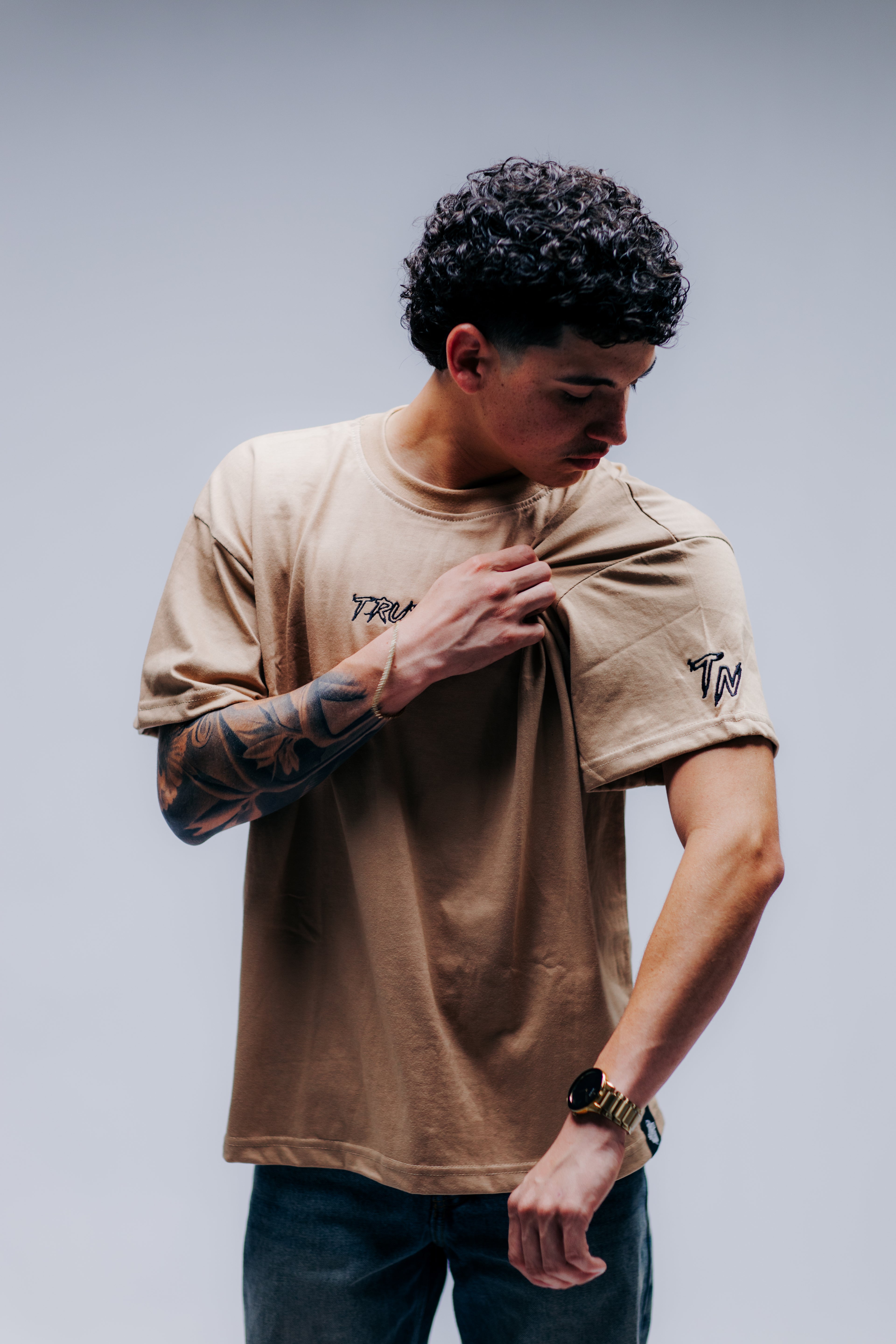 EMBROIDERED T SHIRT EVERYDAY USE